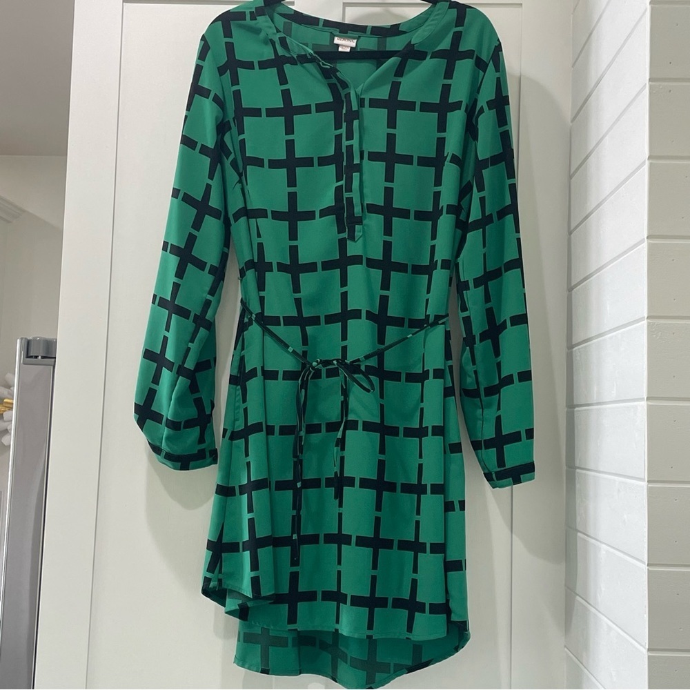 Merona XXL Black and‎ Green Geometric Design Shift Dress